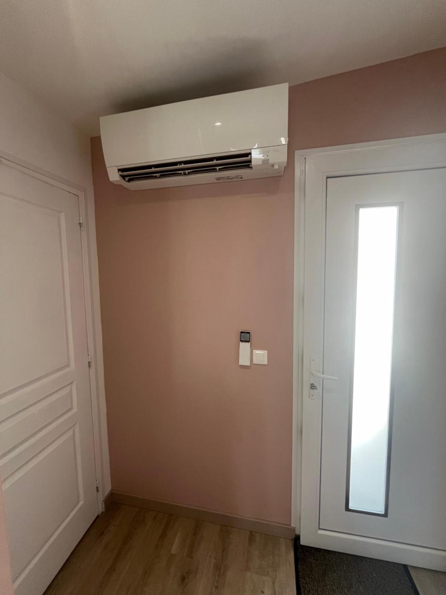 Dependance Prive Apartment Saint-Thibault-des-Vignes Luaran gambar