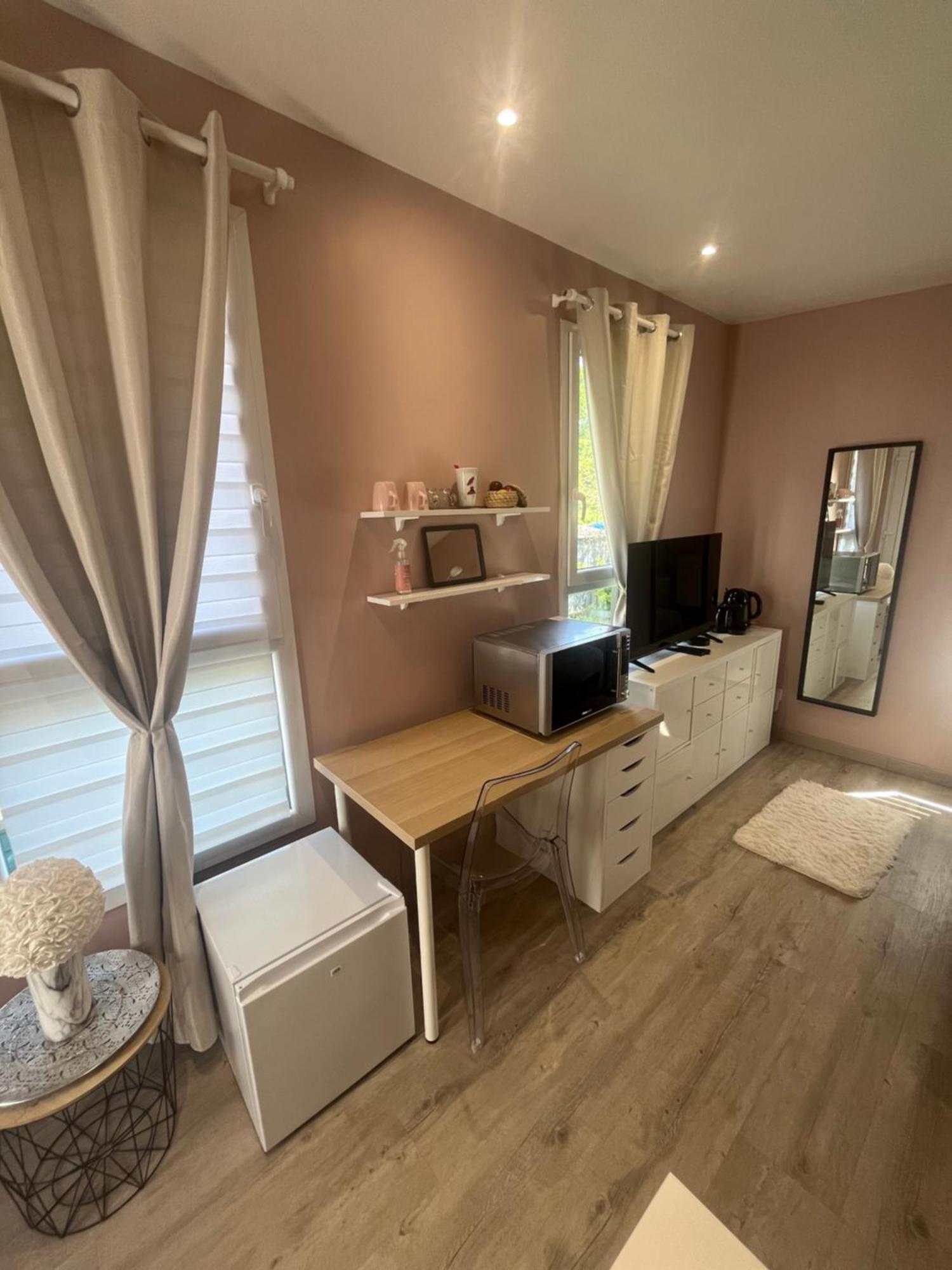 Dependance Prive Apartment Saint-Thibault-des-Vignes Luaran gambar